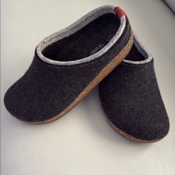 HAFLINGER® Kris Unisex Clogs | Grizzly, - Picture 1 of 8
